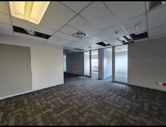 307M² OFFICE TO LET IN SANDTON CENTRAL